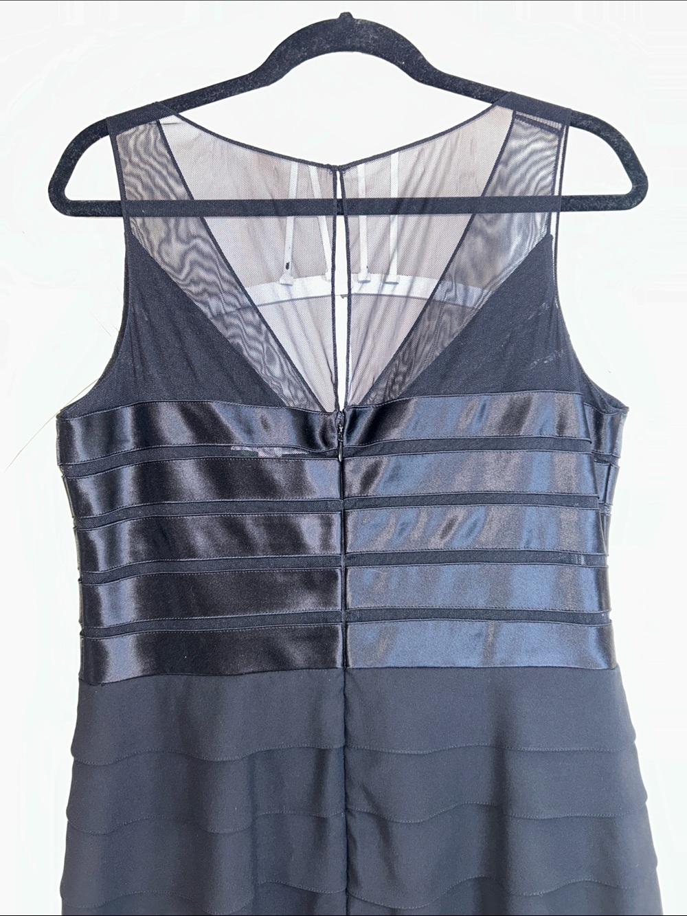 Chetta B 100% Silk Black V-Neck Tiered Midi Dress - Picture 8 of 13